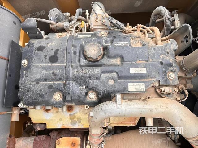 發(fā)動機整體俯視(整機外觀) 發(fā)動機整體俯視(整機外觀)