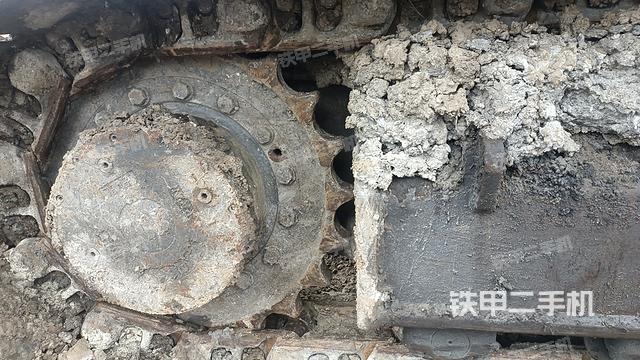 單側(cè)履帶整體（整機(jī)外觀）