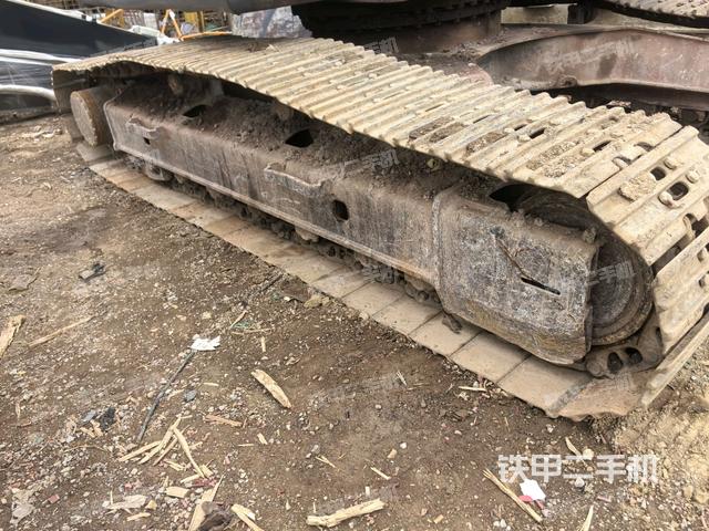 左導(dǎo)向輪（行走機(jī)構(gòu)）