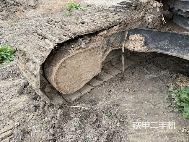 左側(cè)履帶整體?（行走機(jī)構(gòu)）