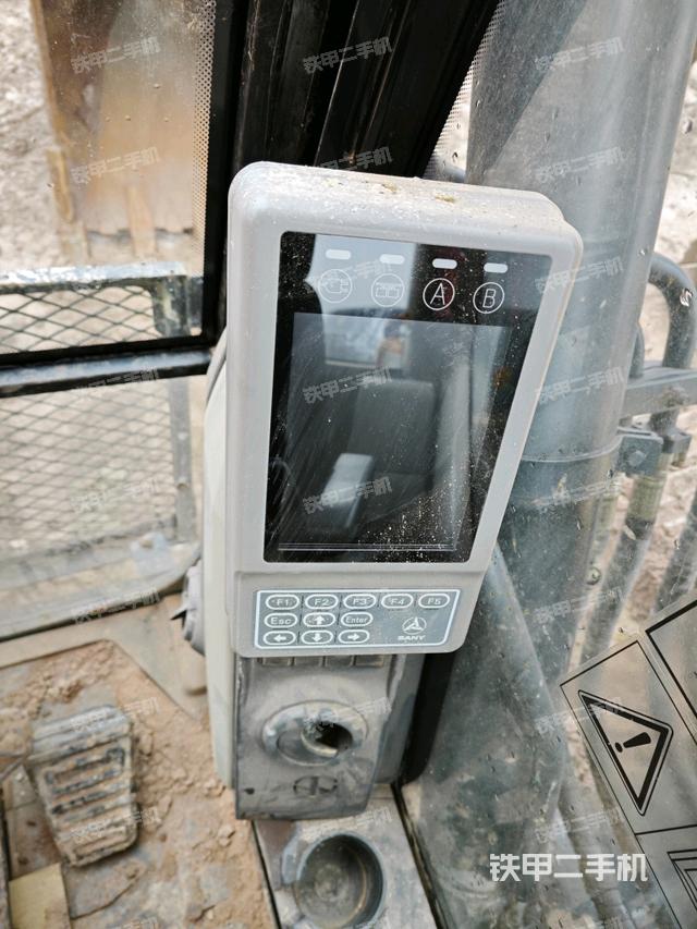 顯示屏?(駕駛室部分) 顯示屏?(駕駛室部分)