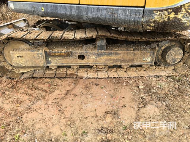 單側(cè)履帶整體（整機(jī)外觀）