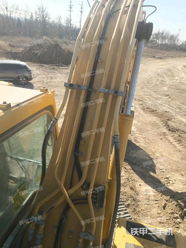 鏟斗右后整體（工作和回轉(zhuǎn)裝置）