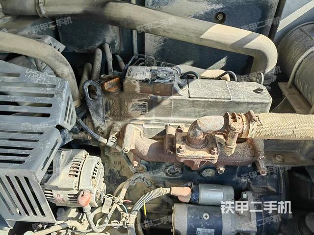 發(fā)動機整體俯視(整機外觀) 發(fā)動機整體俯視(整機外觀)