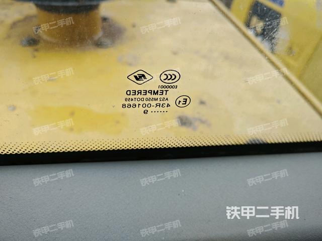后窗玻璃角標(biāo)(駕駛室部分) 后窗玻璃角標(biāo)(駕駛室部分)