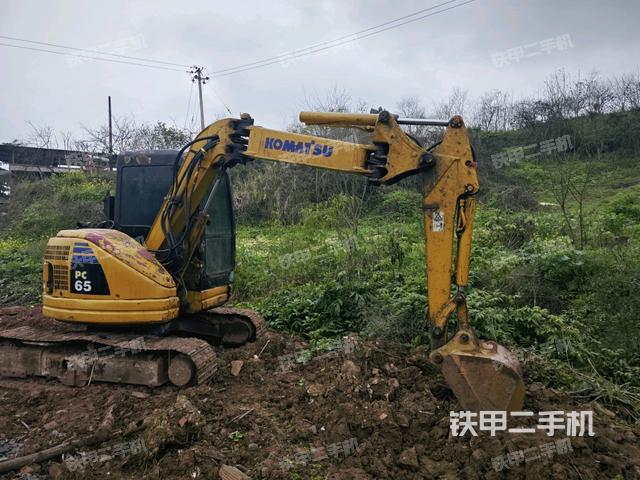 右前45(整機(jī)外觀) 右前45(整機(jī)外觀)
