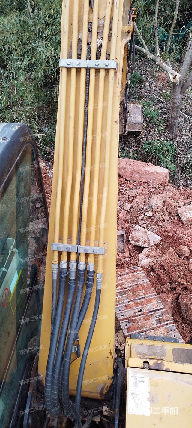 驾驶室整体（整机外观）