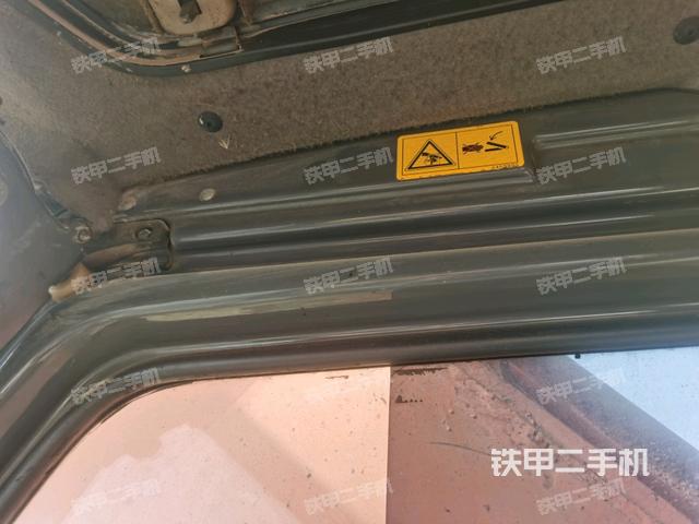 座椅左側(cè)控制臺/音響/含左手柄（駕駛室部分）