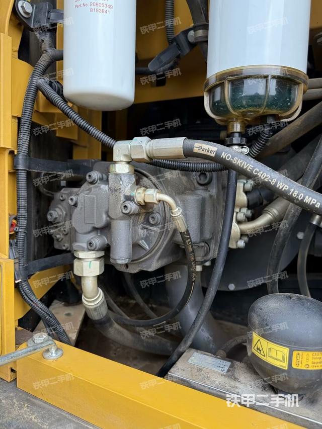 液壓泵室（大件艙室）