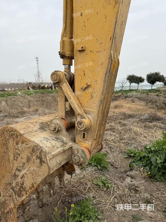 小臂整體左后（工作和回轉(zhuǎn)裝置）