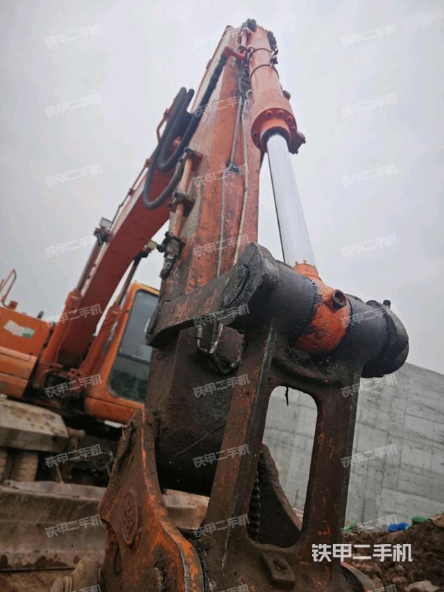 小臂整體右前（工作和回轉(zhuǎn)裝置）