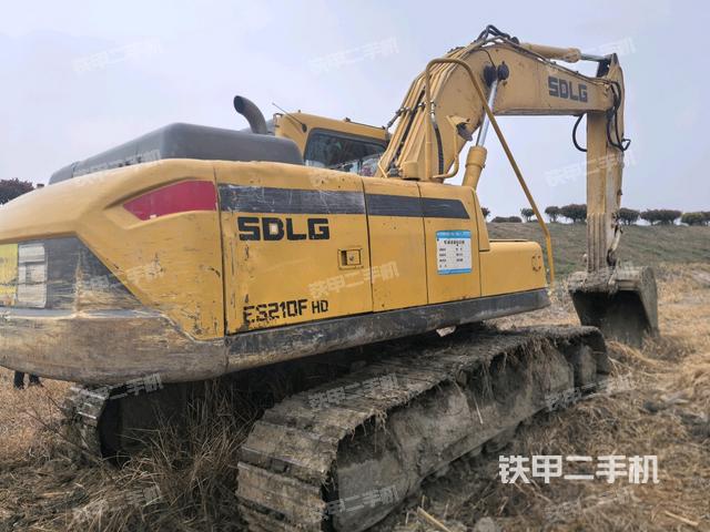 整機(jī)右后45°(整機(jī)外觀) 整機(jī)右后45°(整機(jī)外觀)
