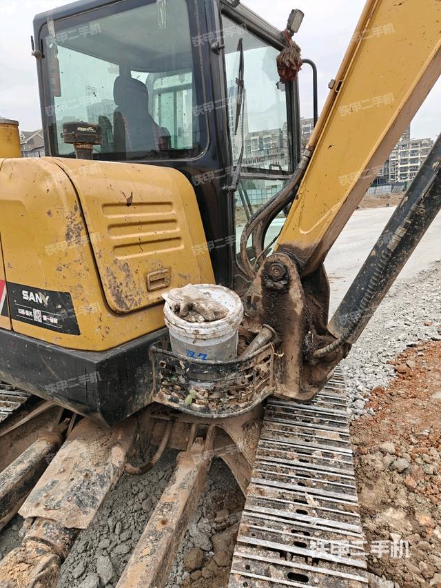 大臂整體?右側(cè)（工作和回轉(zhuǎn)裝置）