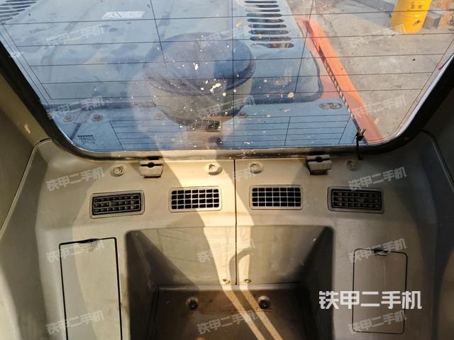 座椅后部（駕駛室部分）