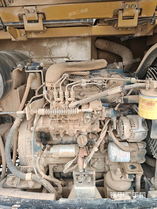 發(fā)動(dòng)機(jī)室（上車部件）