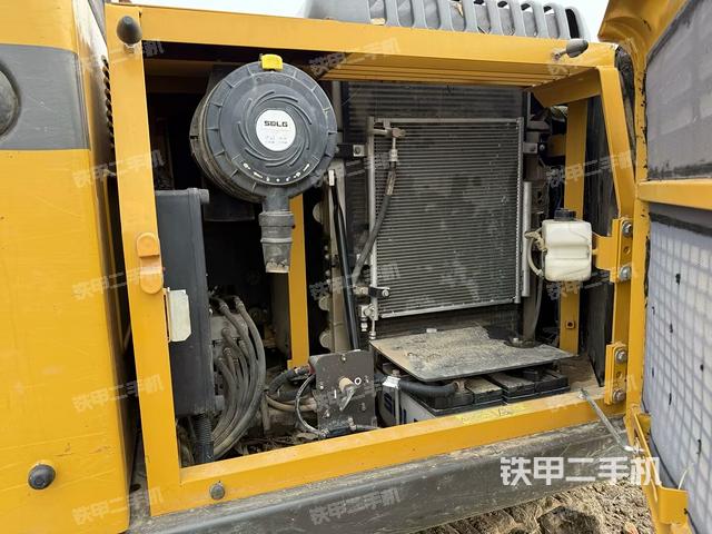 散熱器正面（大件艙室）