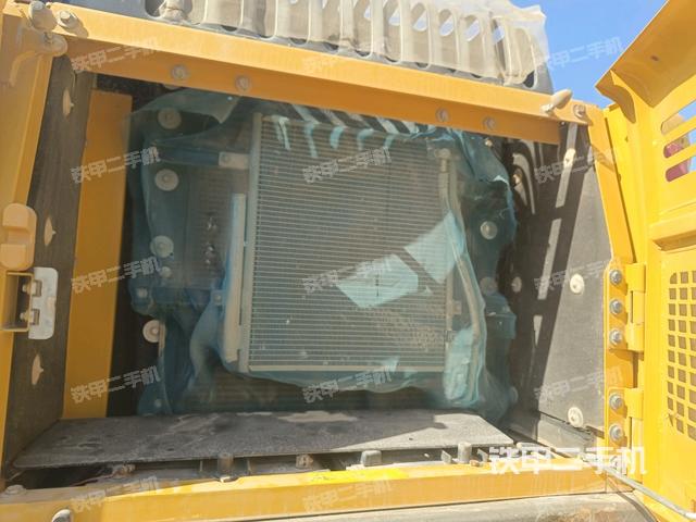 散熱器正面（大件艙室）