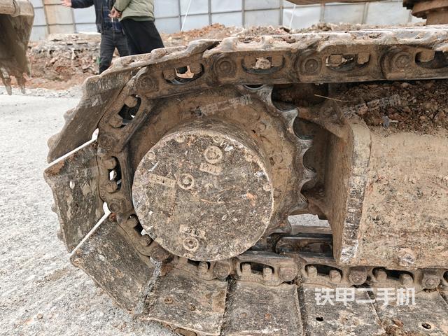 右側(cè)履帶整體?（行走機(jī)構(gòu)）