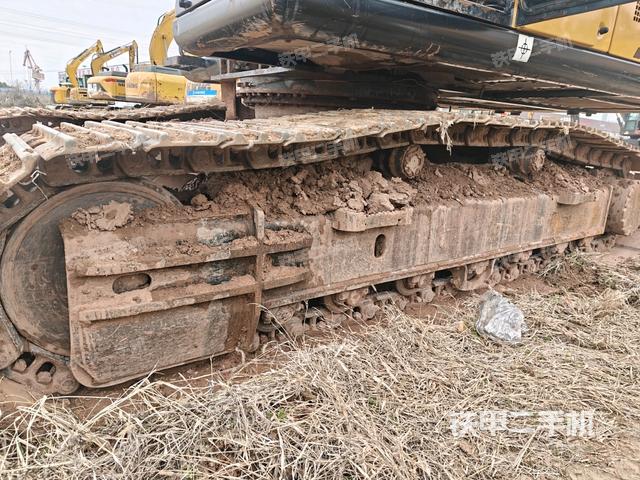 右側(cè)履帶整體（行走機構(gòu)）