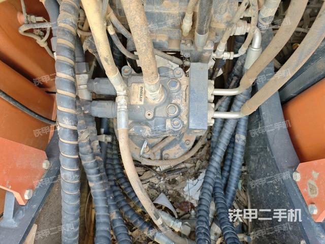 回轉(zhuǎn)馬達(dá)(上車(chē)部件) 回轉(zhuǎn)馬達(dá)(上車(chē)部件)