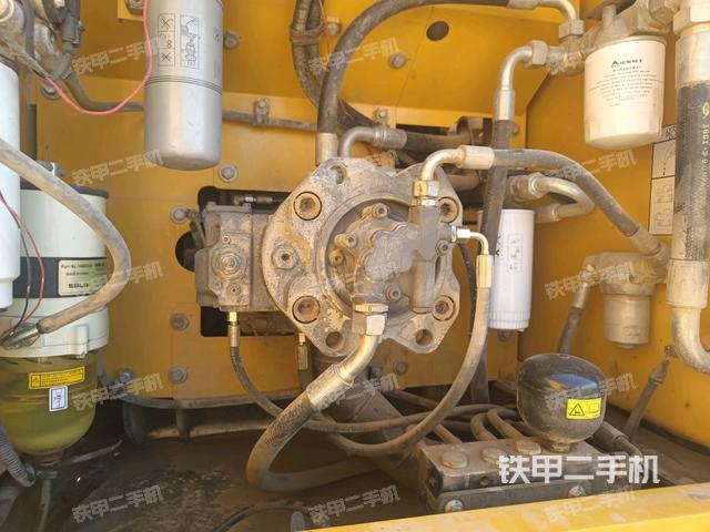 液壓泵斜45?左（大件艙室）