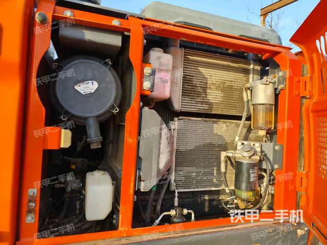 散熱器正面（大件艙室）