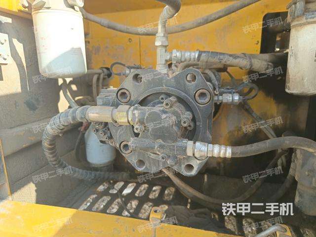 液壓泵斜45?右(大件艙室) 液壓泵斜45?右(大件艙室)