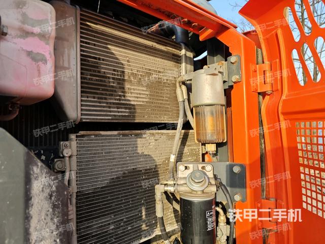 電瓶（大件艙室）