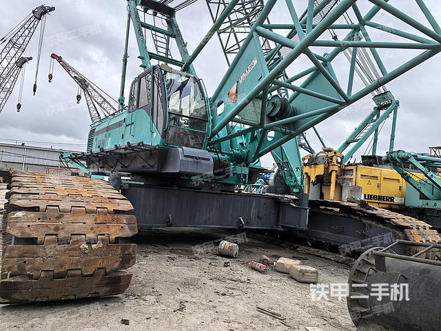 整機(jī)右側(cè)（設(shè)備外觀及核心部件）