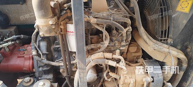 发动机整体俯视（整机外观）