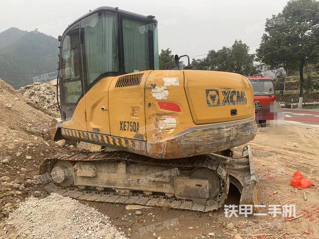 整機右后45°（整機外觀）