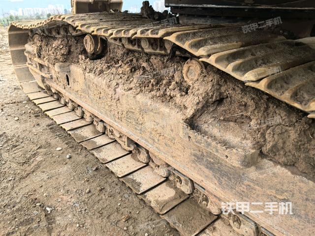 左側(cè)行走馬達(dá)蓋板（行走機(jī)構(gòu)）