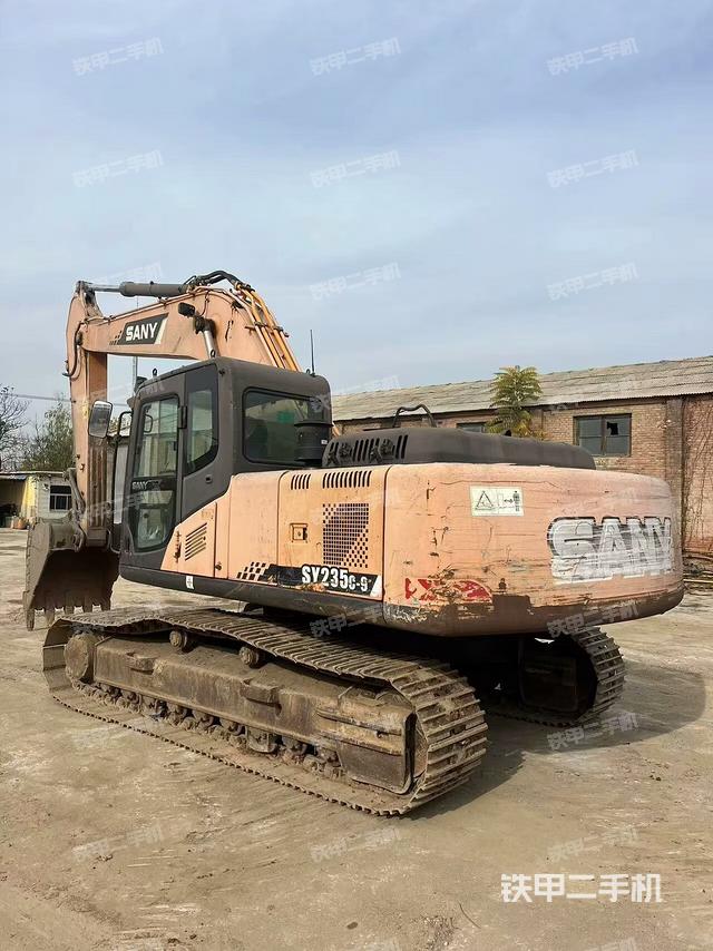 駕駛室整體（整機(jī)外觀）