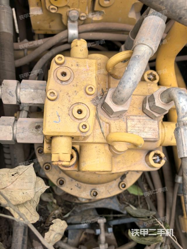 駕駛室頂部俯視（上車部件）