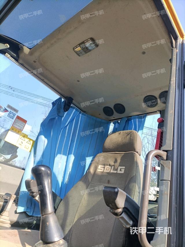 頂棚整體（駕駛室部分）