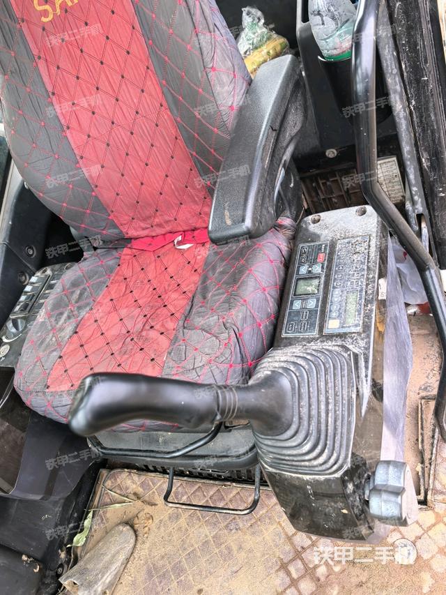 座椅后部（駕駛室部分）