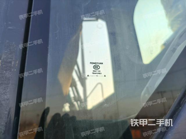 后窗玻璃角標(biāo)(駕駛室部分) 后窗玻璃角標(biāo)(駕駛室部分)