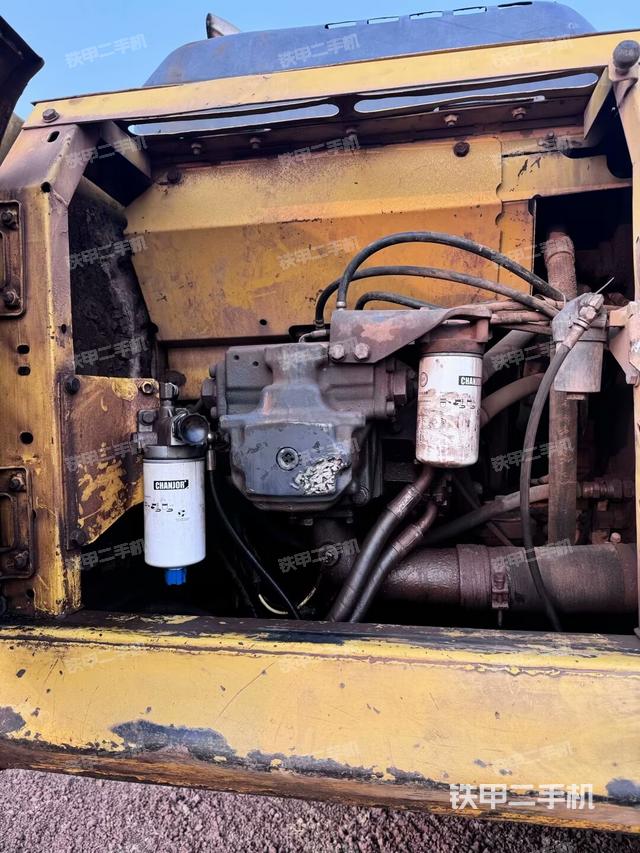 液壓泵斜45?左（大件艙室）