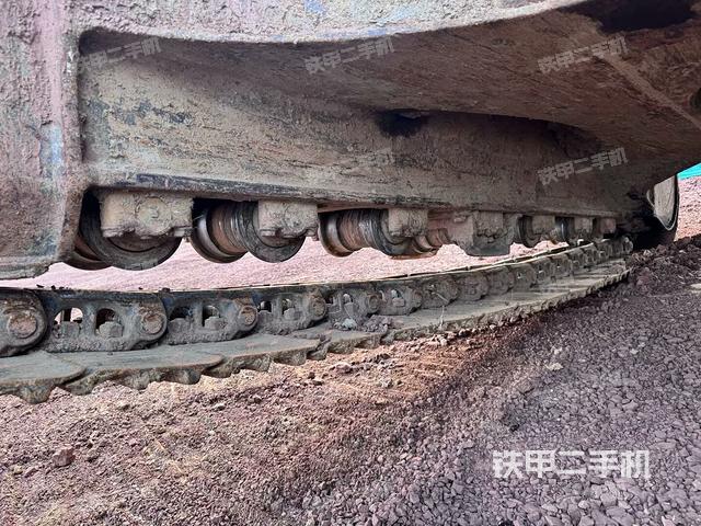 右側(cè)履帶整體（行走機(jī)構(gòu)）