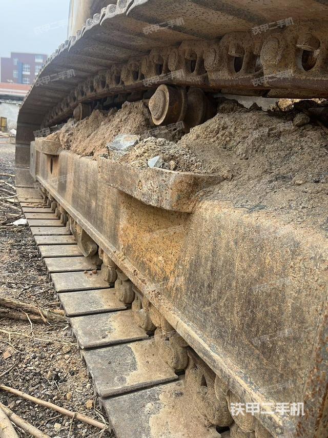 單側履帶整體（整機外觀）