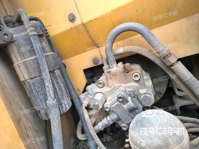 液壓泵室(大件艙室) 液壓泵室(大件艙室)