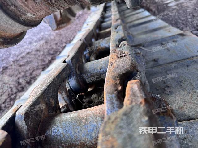 左側(cè)履帶整體?（行走機(jī)構(gòu)）