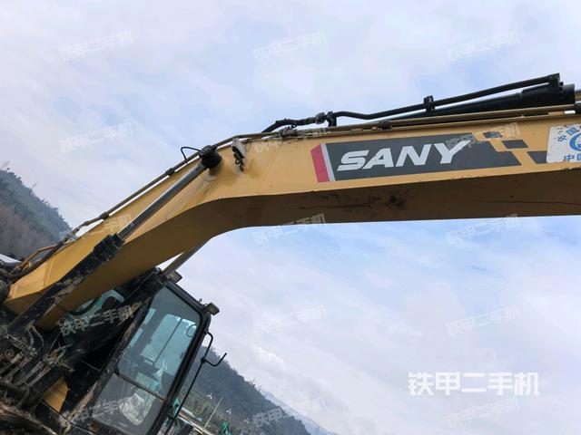 大臂根部?斜視（工作和回轉(zhuǎn)裝置）