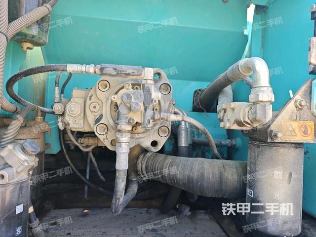 液壓泵斜45?左（大件艙室）