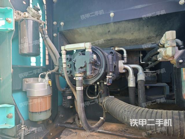 液壓泵室(大件艙室) 液壓泵室(大件艙室)
