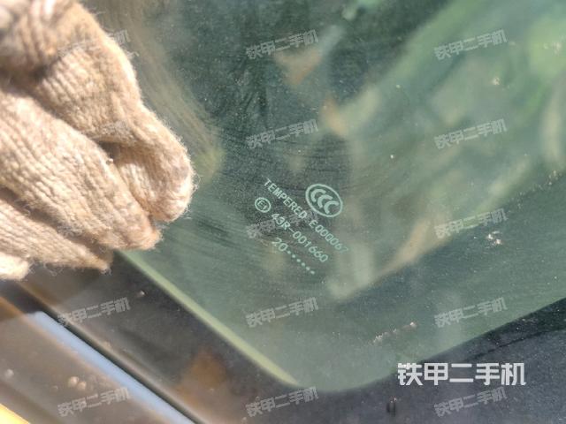 后窗玻璃角標(biāo)(駕駛室部分) 后窗玻璃角標(biāo)(駕駛室部分)