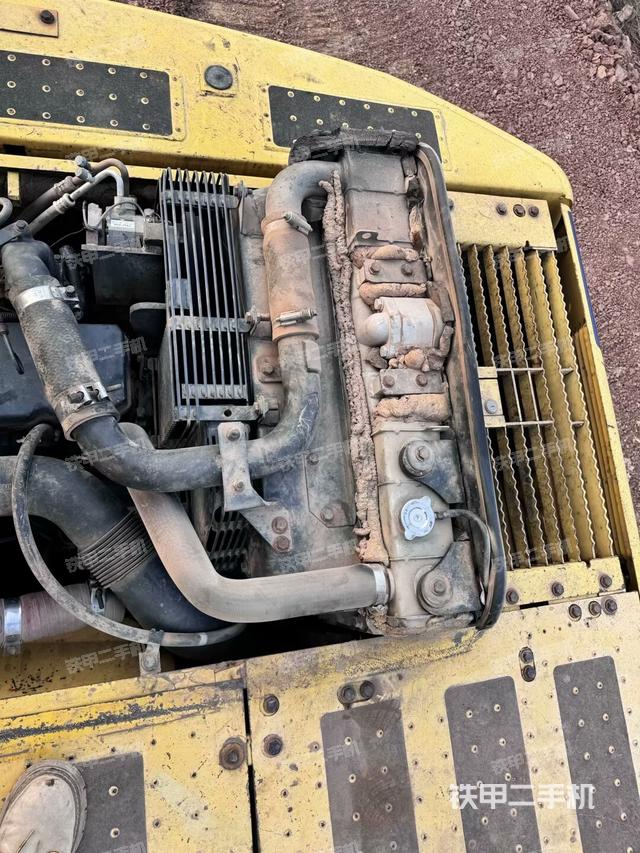 氣門室蓋螺絲特寫（上車部件）