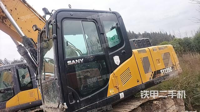 驾驶室整体（整机外观）