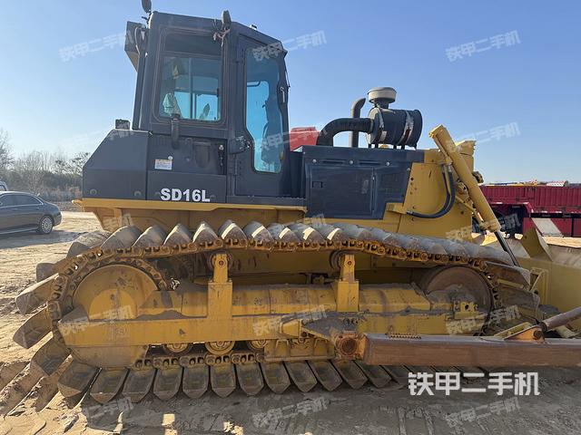 整機右側(設備外觀及核心部件) 整機右側(設備外觀及核心部件)