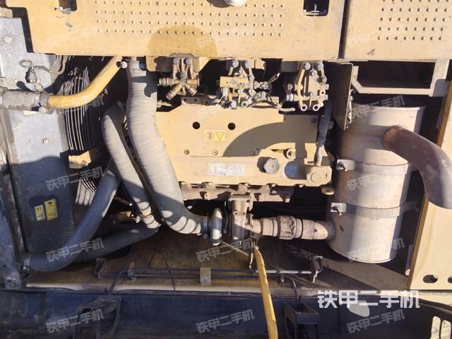 發(fā)動(dòng)機(jī)整體俯視(整機(jī)外觀) 發(fā)動(dòng)機(jī)整體俯視(整機(jī)外觀)
